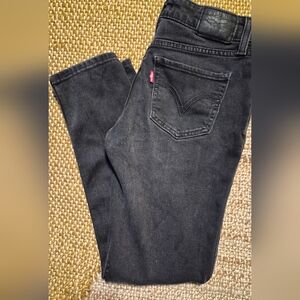 Levi’s Black Super Skinny Jeans • 535 • Size 27 • EUC